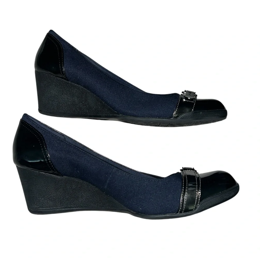 Anne Klein Women's Black Patent and Blue Microfiber Wedge Size 9.5